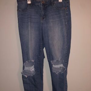 Vintage ripped mom jeans
